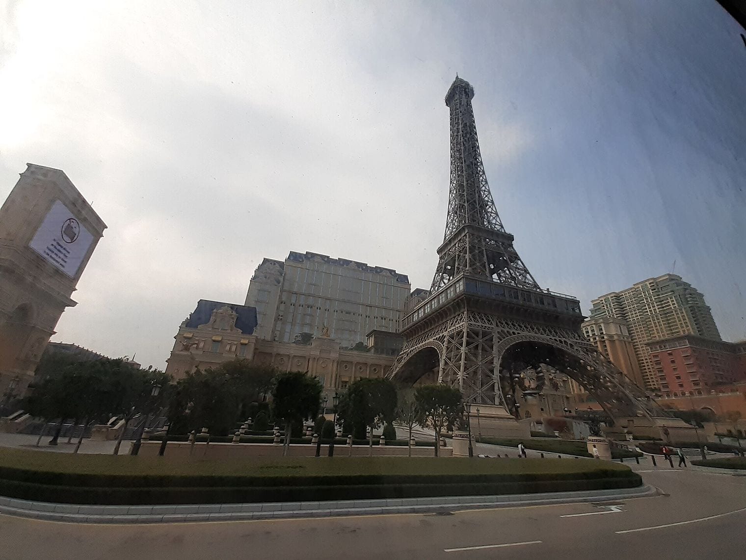 The Parisian Macao, World