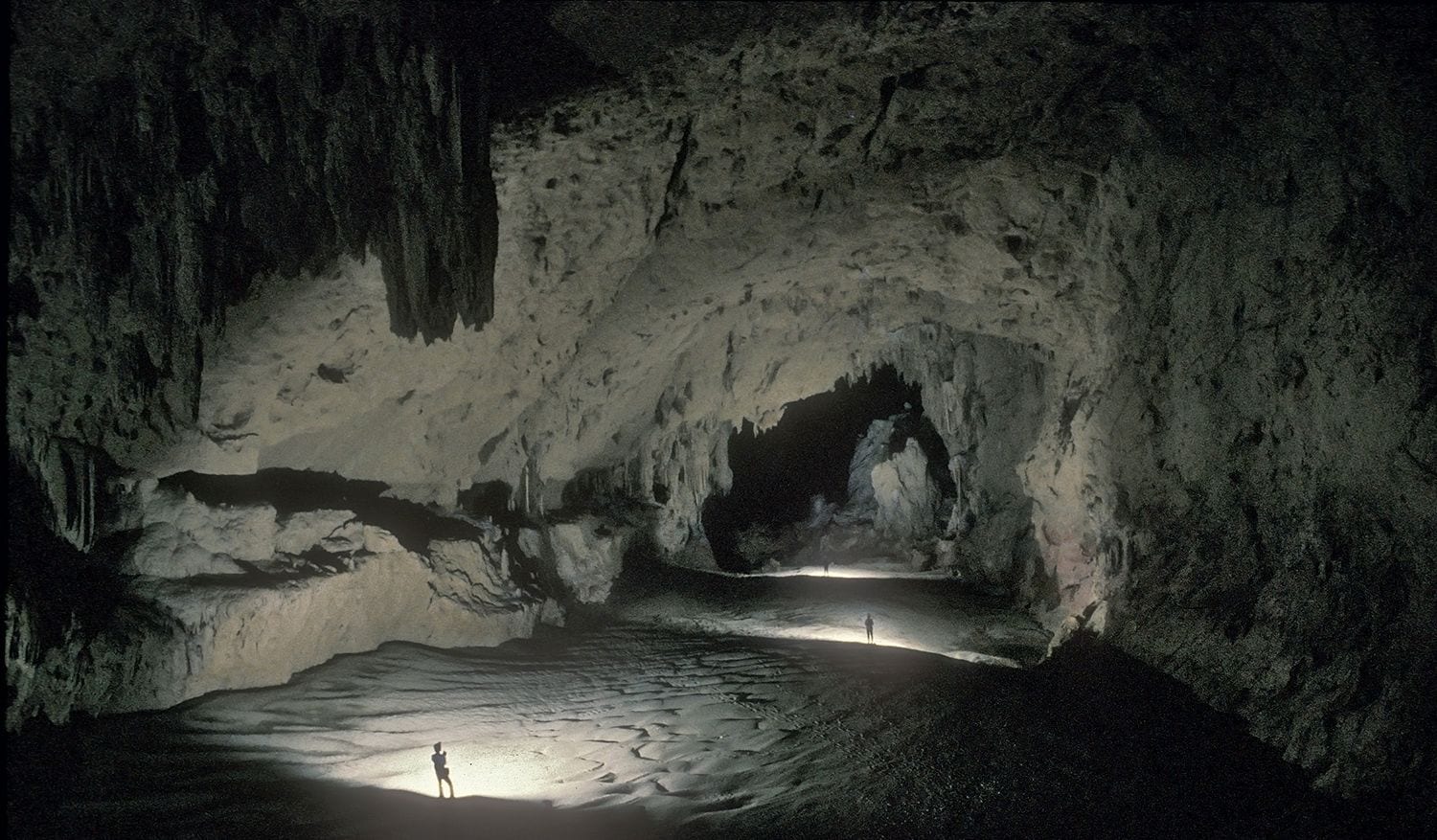 Belize Chamber, World