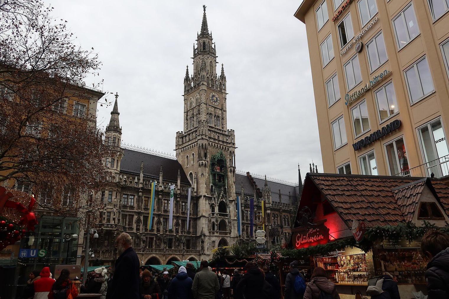 Munich Christkindlmarkt, World