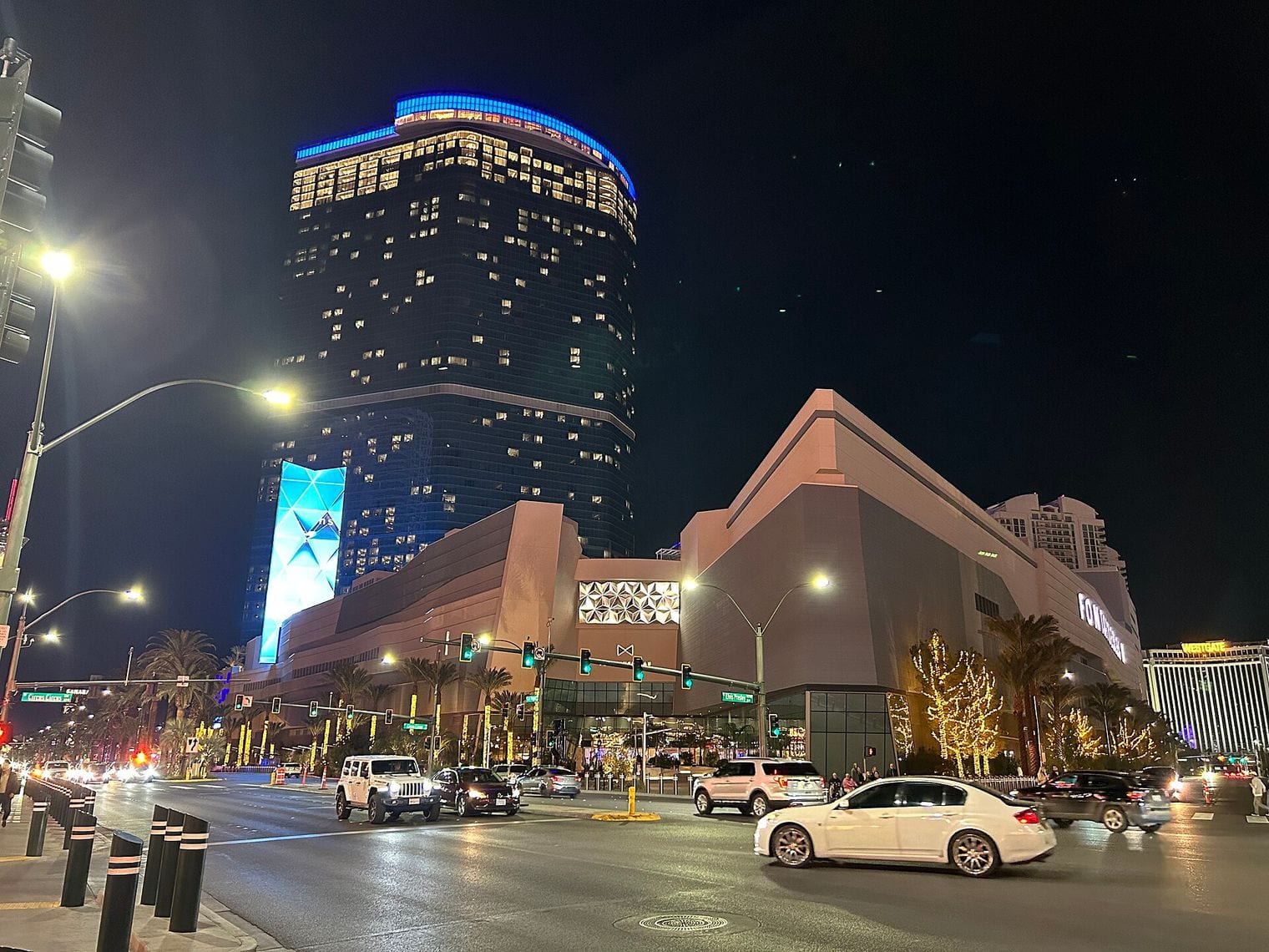 Fontainebleau Las Vegas, World