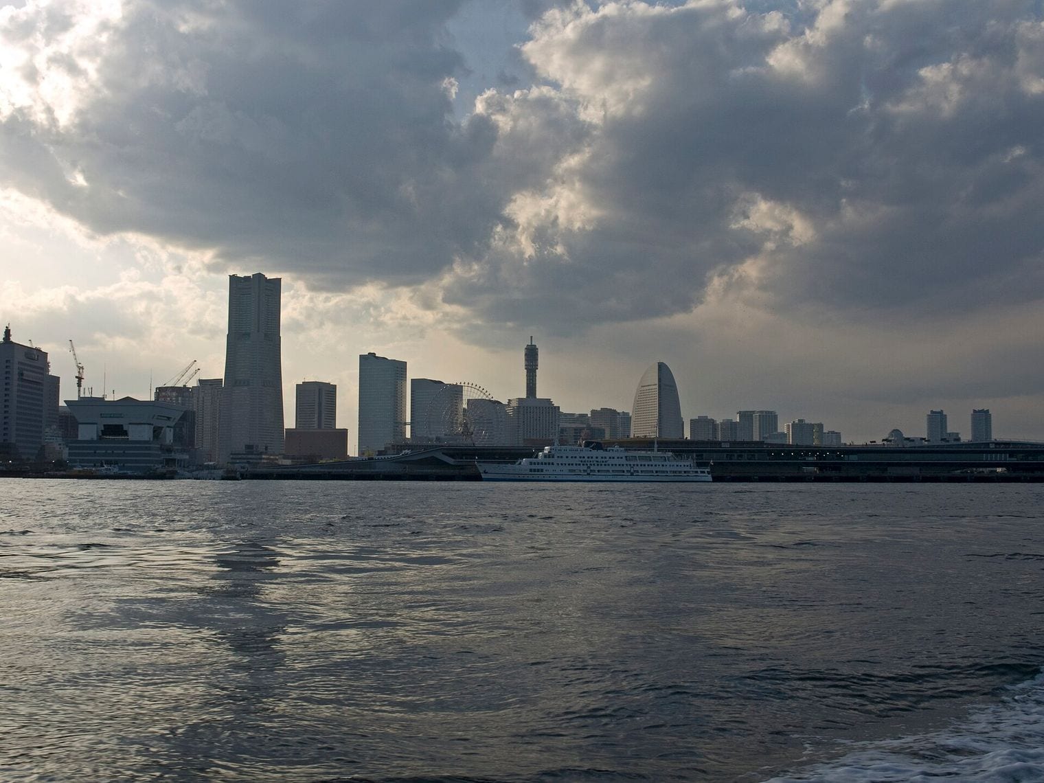 Yokohama Landmark Tower, World