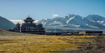 Golog Maqin Airport