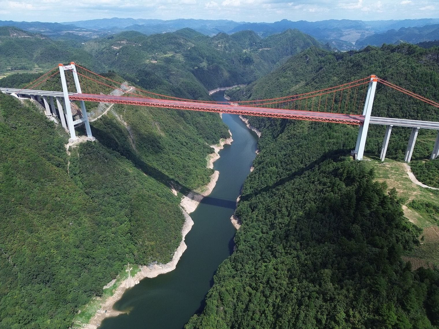 Yangbaoshan Bridge, World