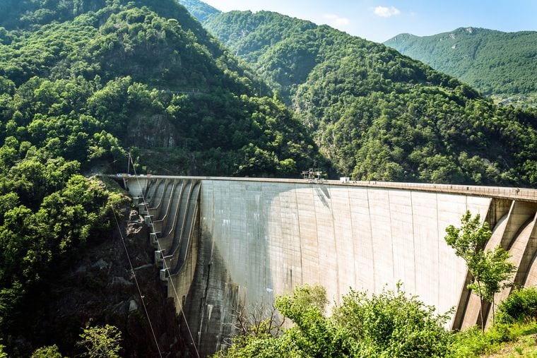 Verzasca Dam Bungee
