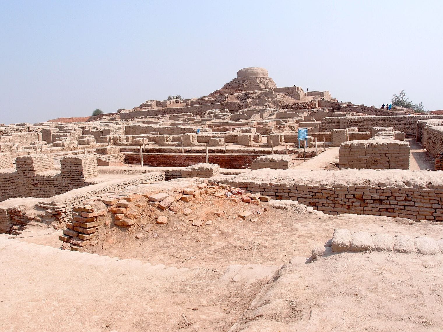 Mohenjo-daro, World
