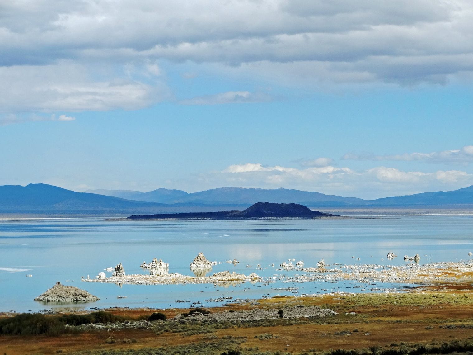 Mono Lake Has No Outlet, So It Turned Alkaline, California
