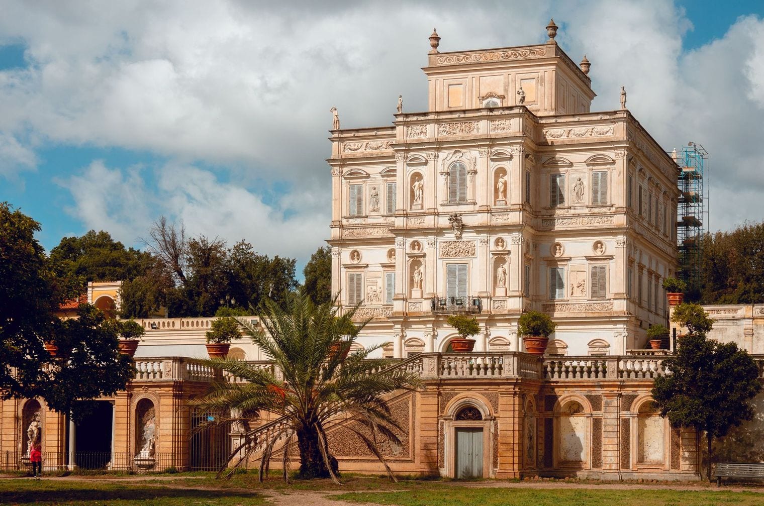 Rome's Largest Park Covers 184 Hectares, Italy