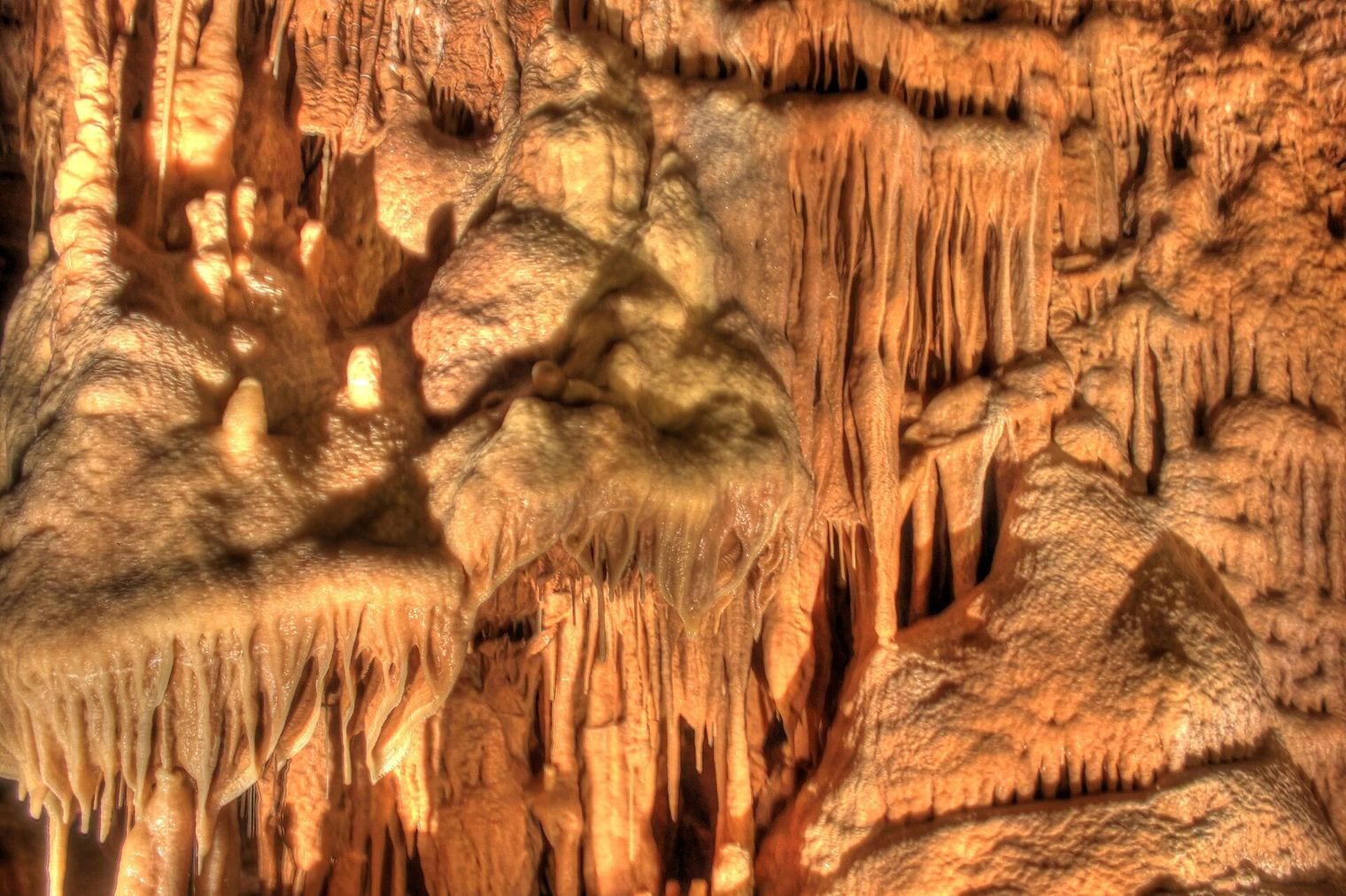 A Texas Cave Room Runs 350 Feet Long, Texas