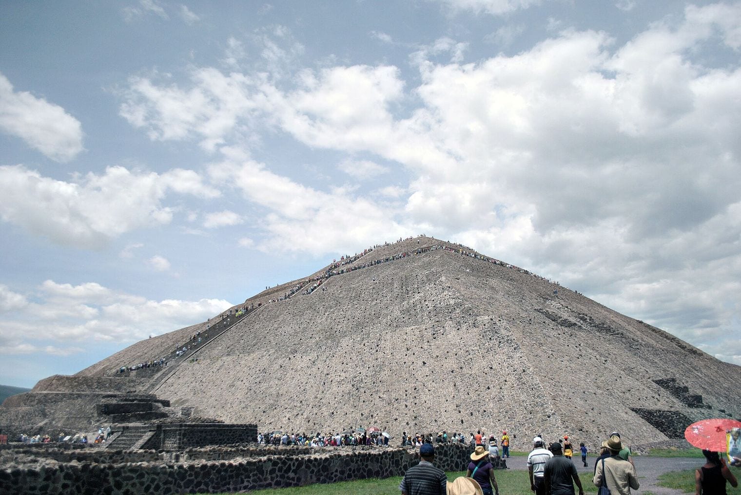 Pyramid of the Sun, World