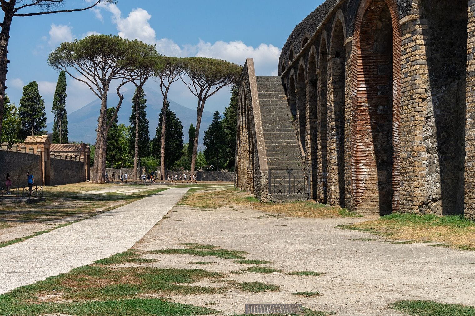 Amphitheater of Pompeii, World