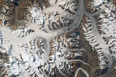 Vanch-Yakh Glacier