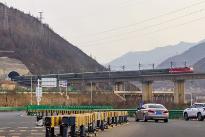 West Qinling Tunnel