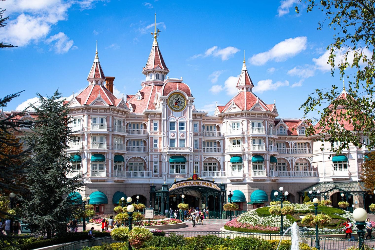 Disneyland Park (Paris), World
