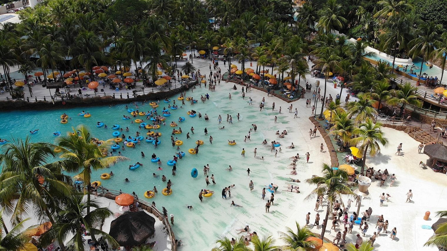 Thermas dos Laranjais, World