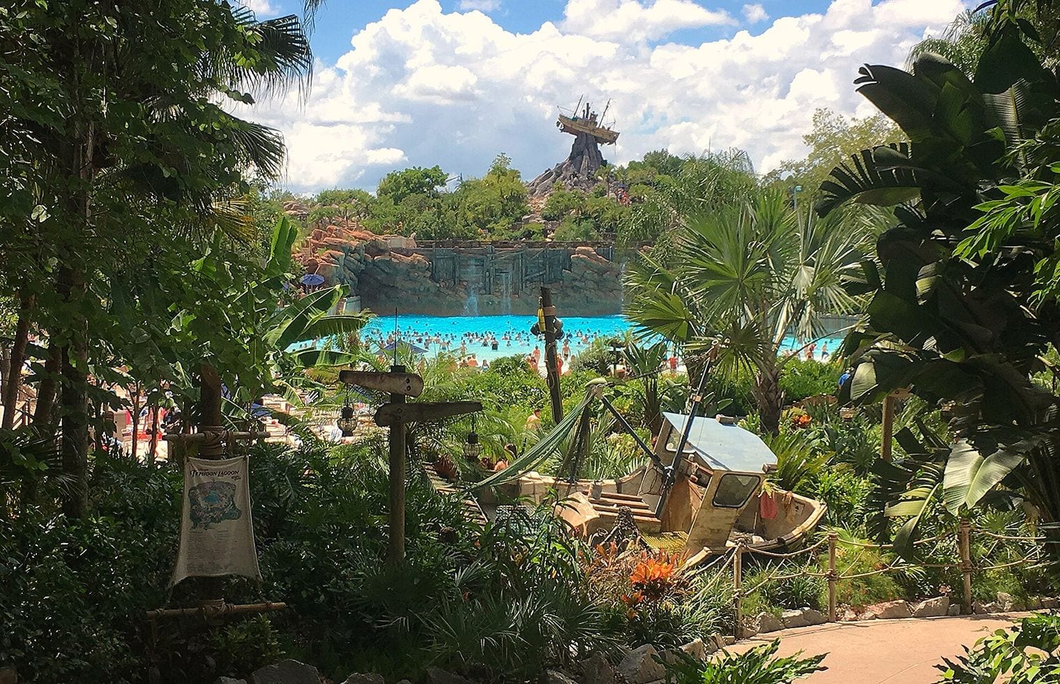 Disney's Typhoon Lagoon, World