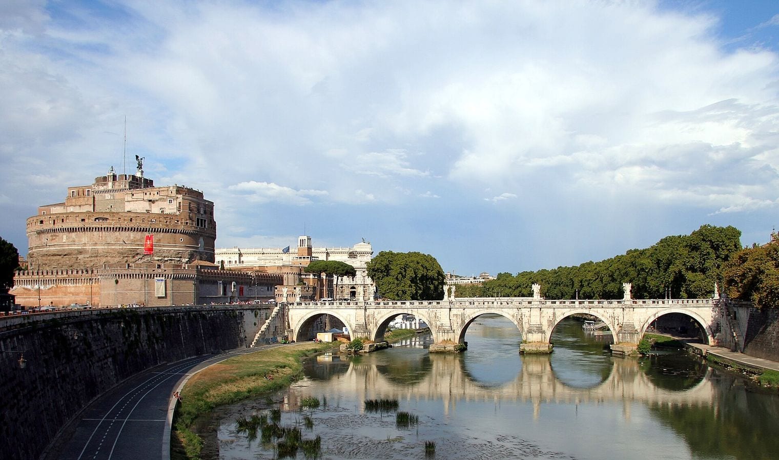 Ponte Sant'Angelo, World