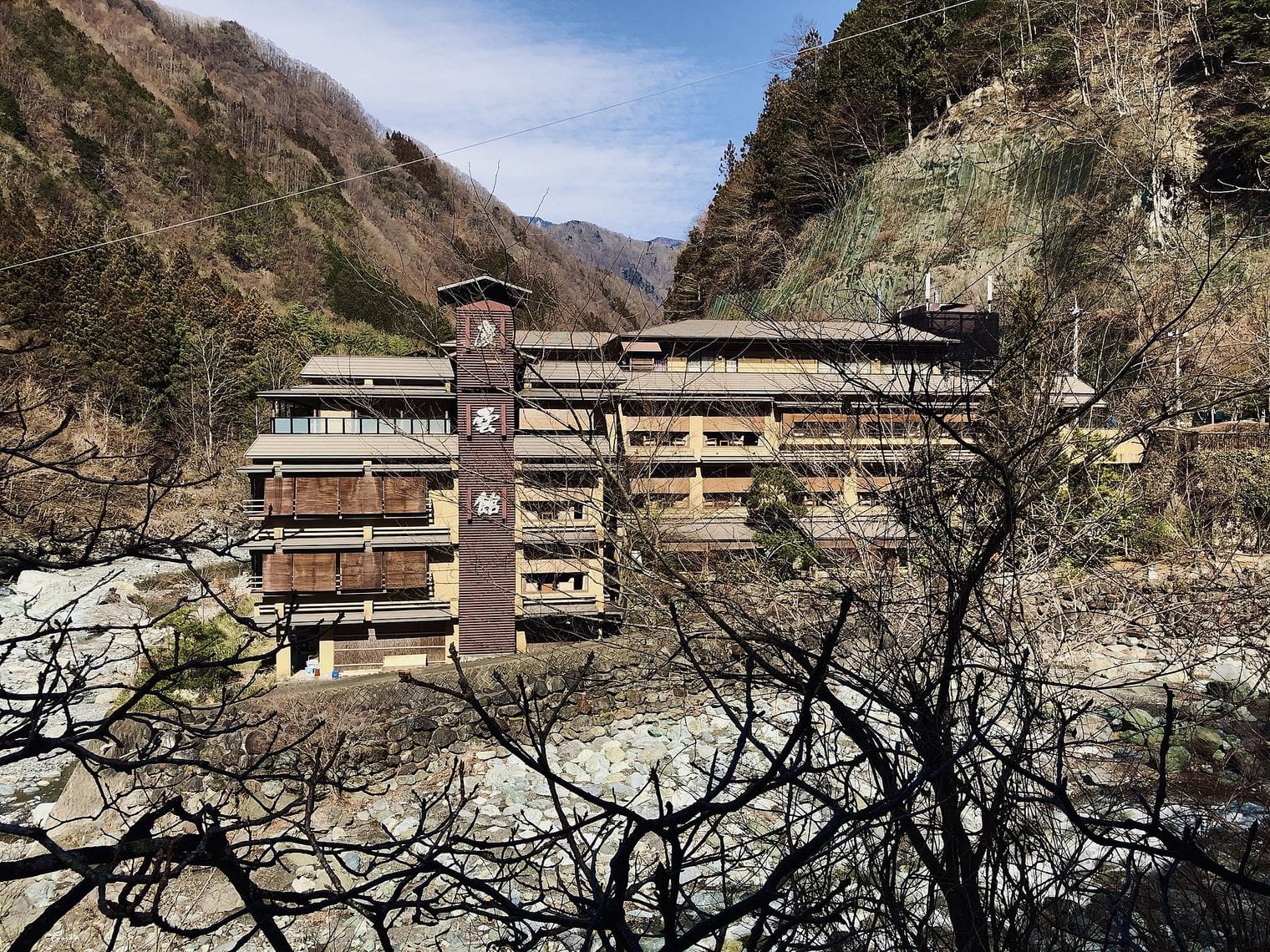 Nishiyama Onsen Keiunkan, World