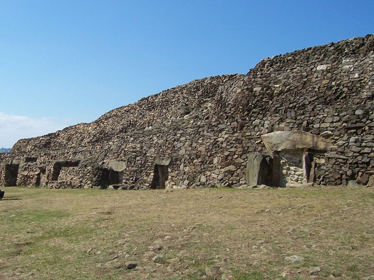 Cairn of Barnenez, World