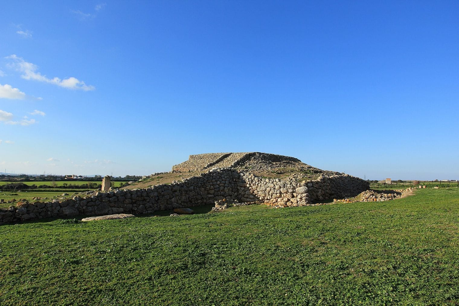 Monte d'Accoddi, World