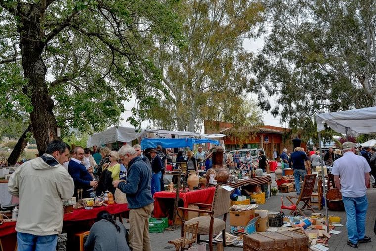 Alameda Point Antiques Faire