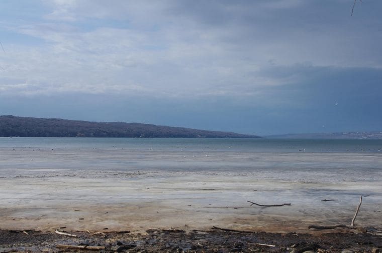 Edwards Lake Cliff Preserve