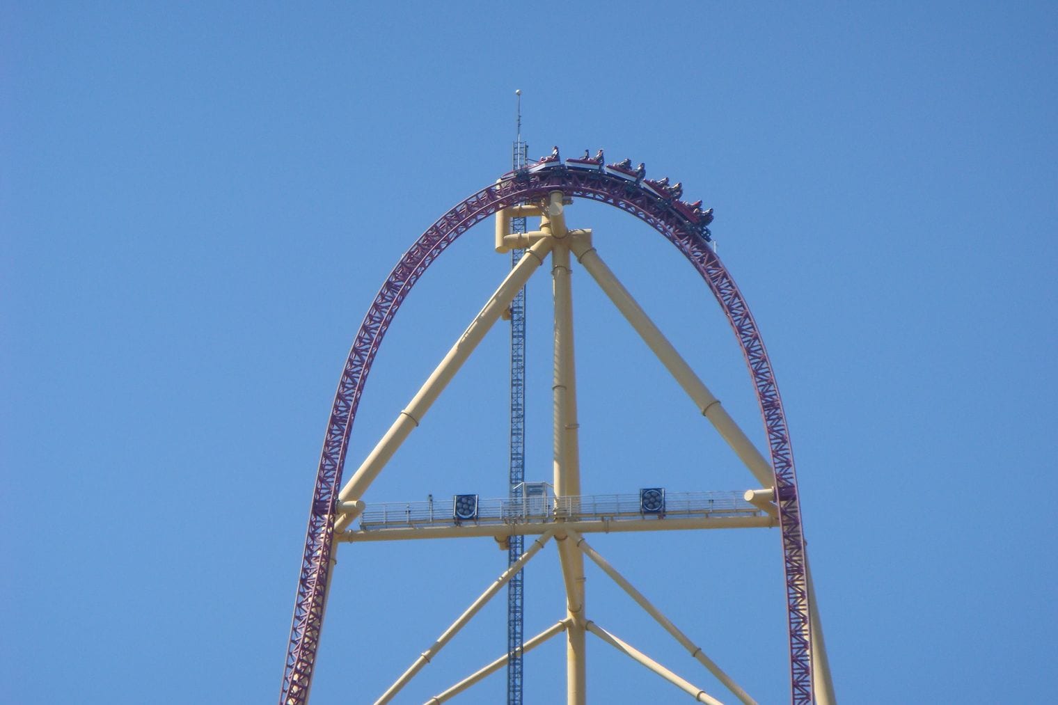 Top Thrill 2, World