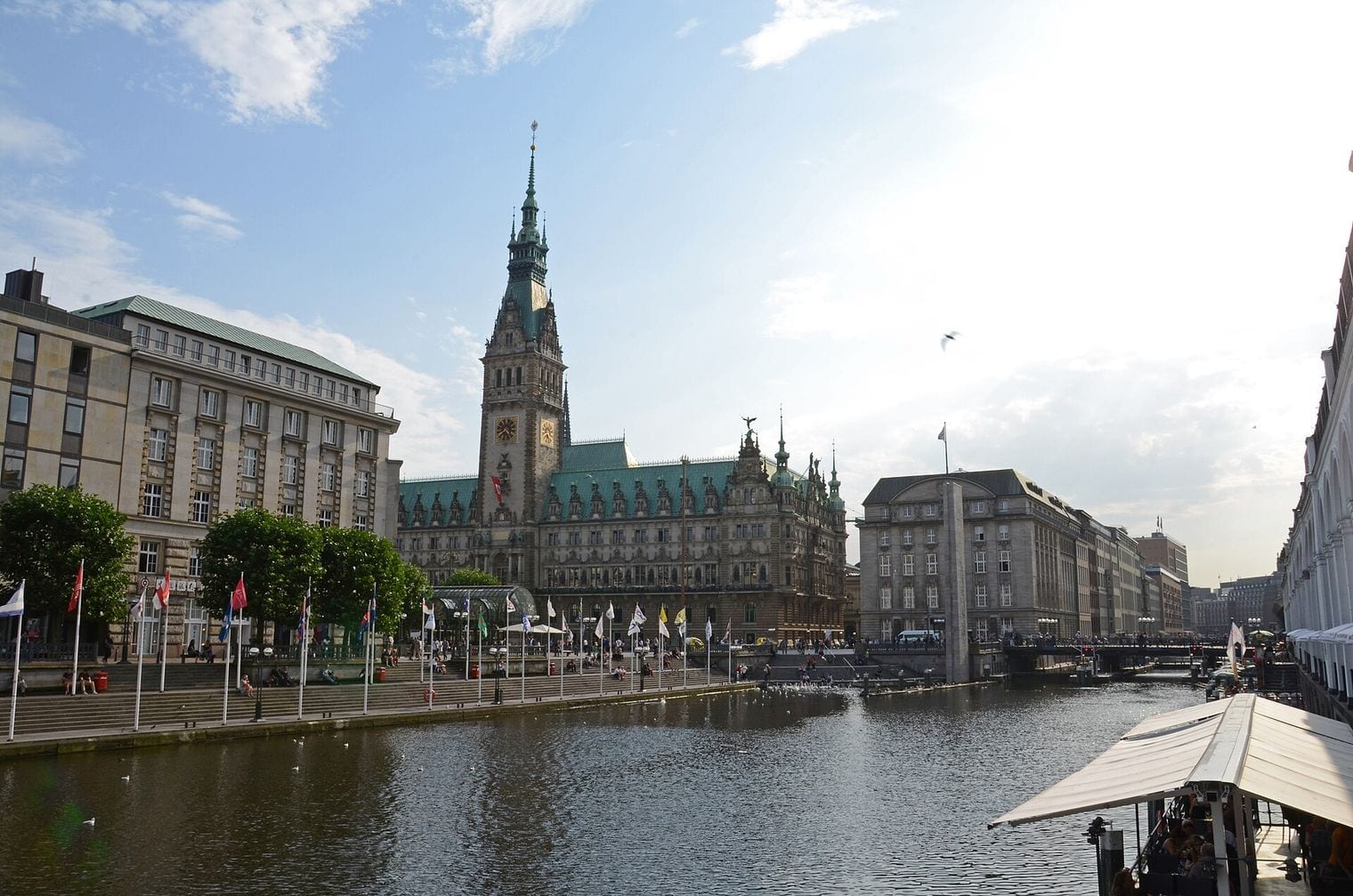 Hamburg City Hall, World