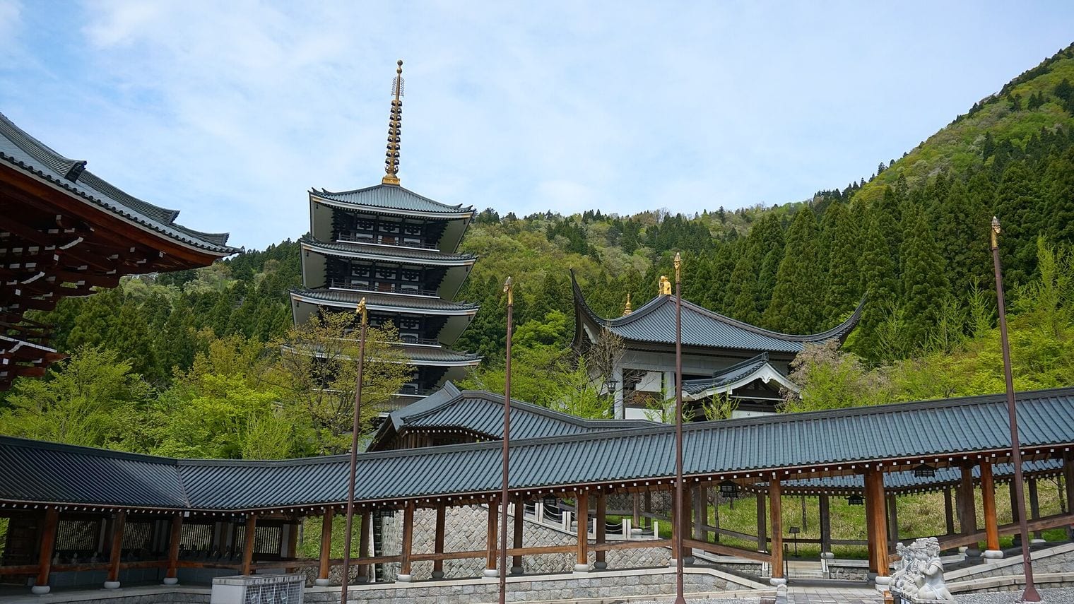 Seidai-ji Five-Storey Pagoda, World