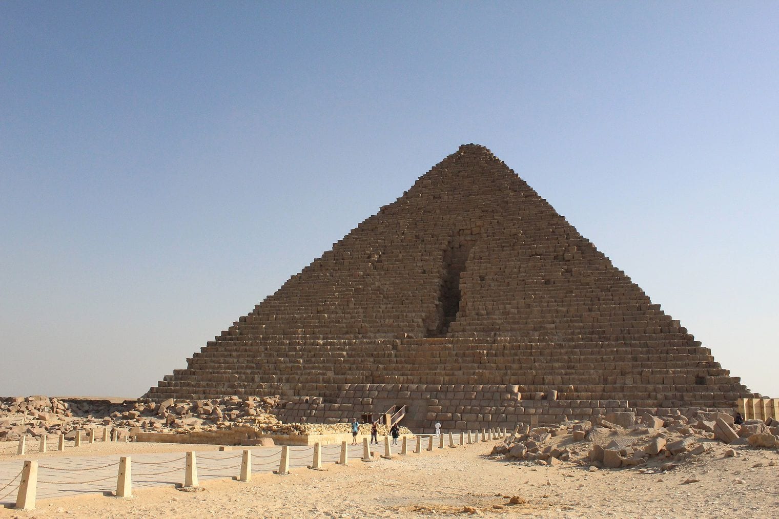 Pyramid of Menkaure, World