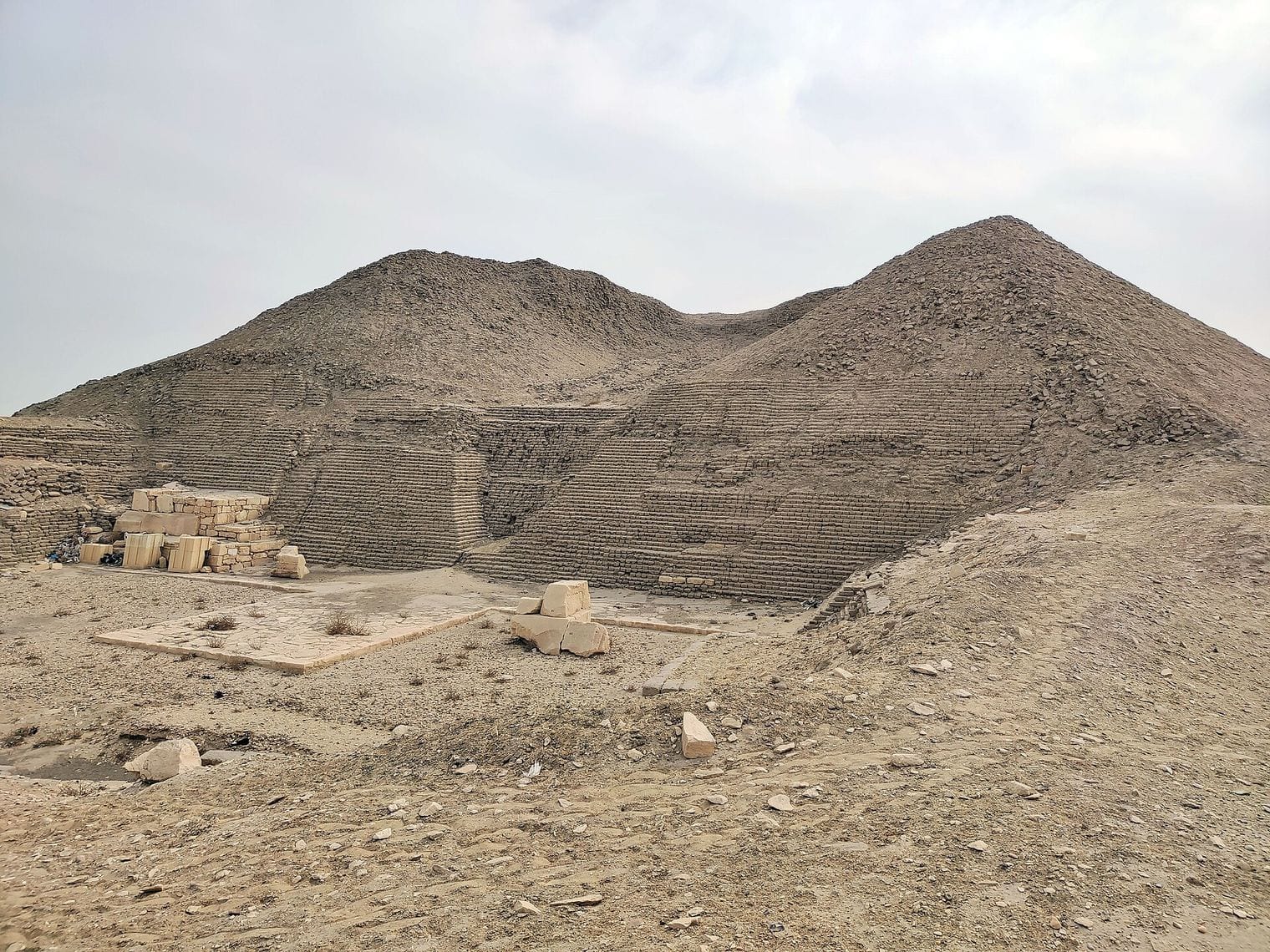 Pyramid of Senusret III, World