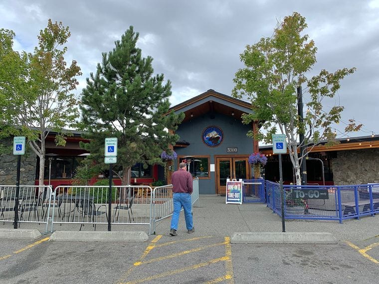 Moose's Tooth Pub & Pizzeria
