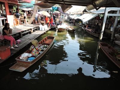 Taling Chan Floating Market