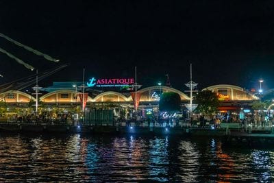 Asiatique The Riverfront