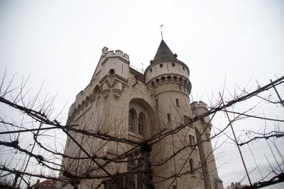 Halle Gate