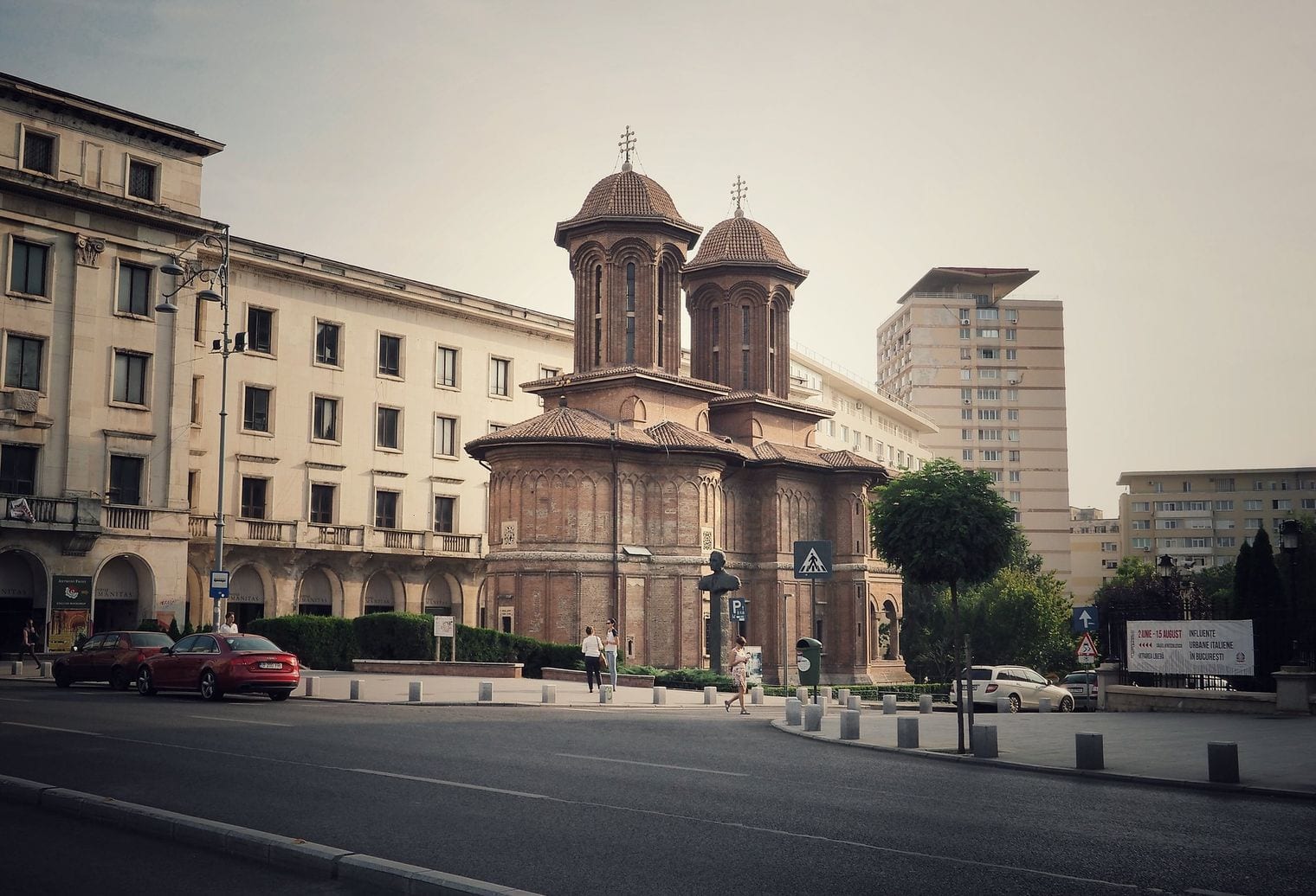 Kretzulescu Church, Romania