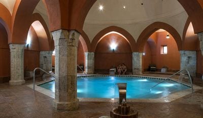 Veli Bej Bath