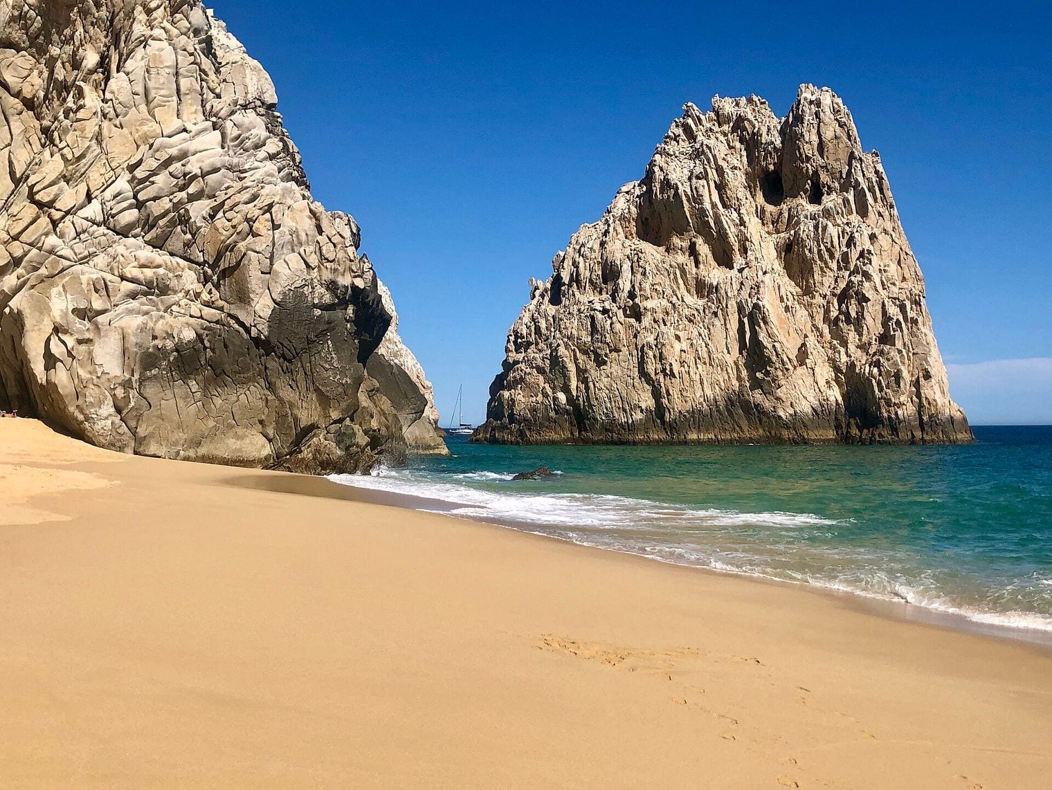 Playa del Divorcio, Mexico