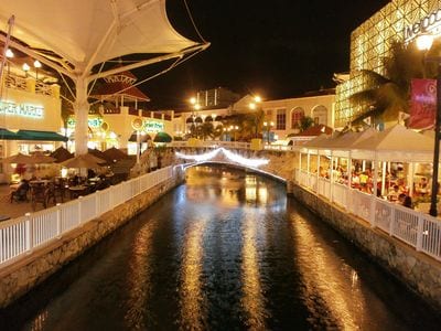 La Isla Cancún