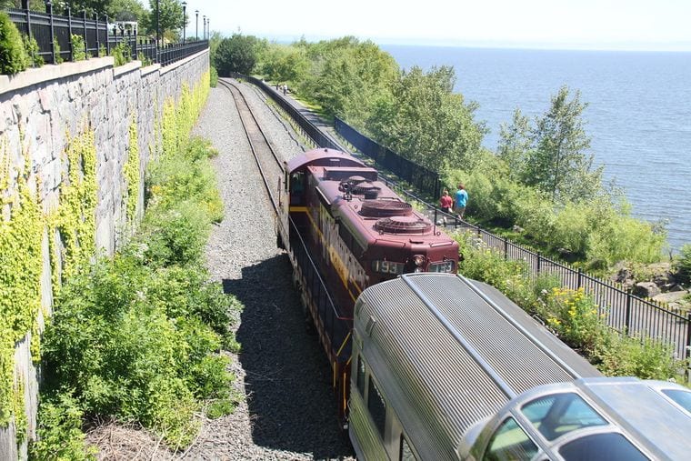 North Shore Scenic Railroad