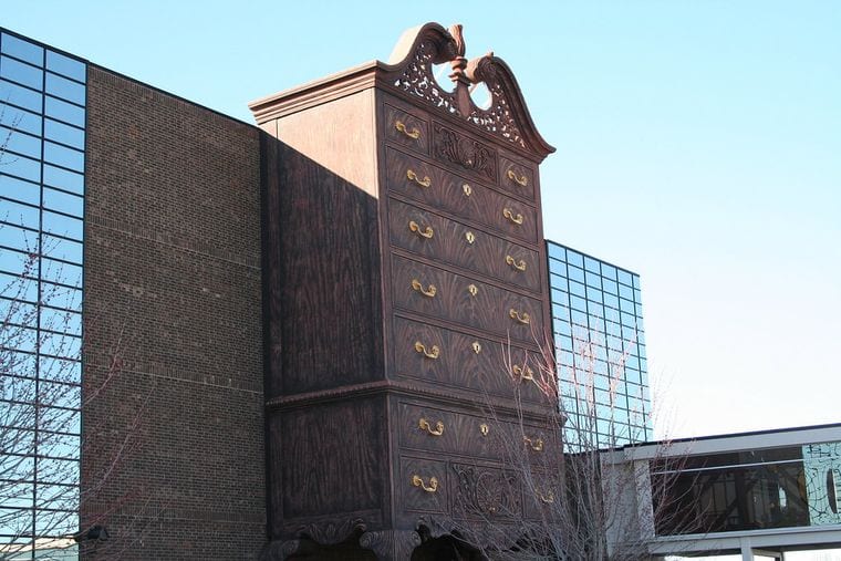 World’s Largest Chest of Drawers