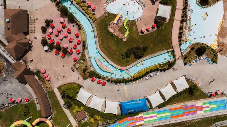 Wet’n Wild Emerald Pointe Water Park