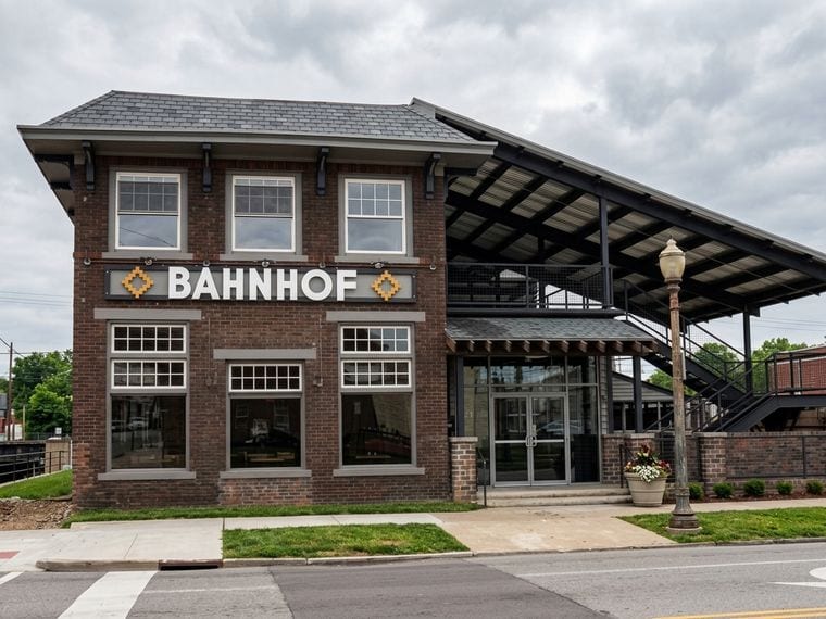 Bahnhof WVrsthaus & Biergarten
