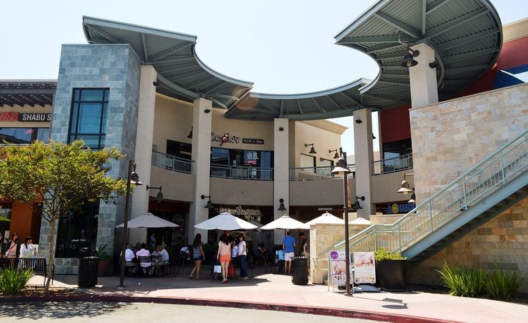 Diamond Jamboree Shopping Center