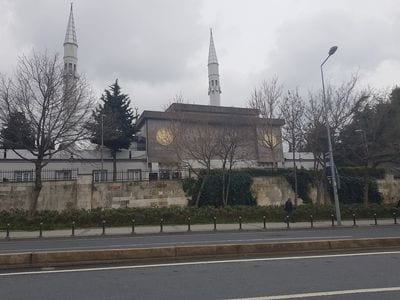 Şakirin Mosque