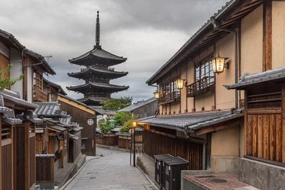 Hōkan-ji Temple (Yasaka Pagoda)