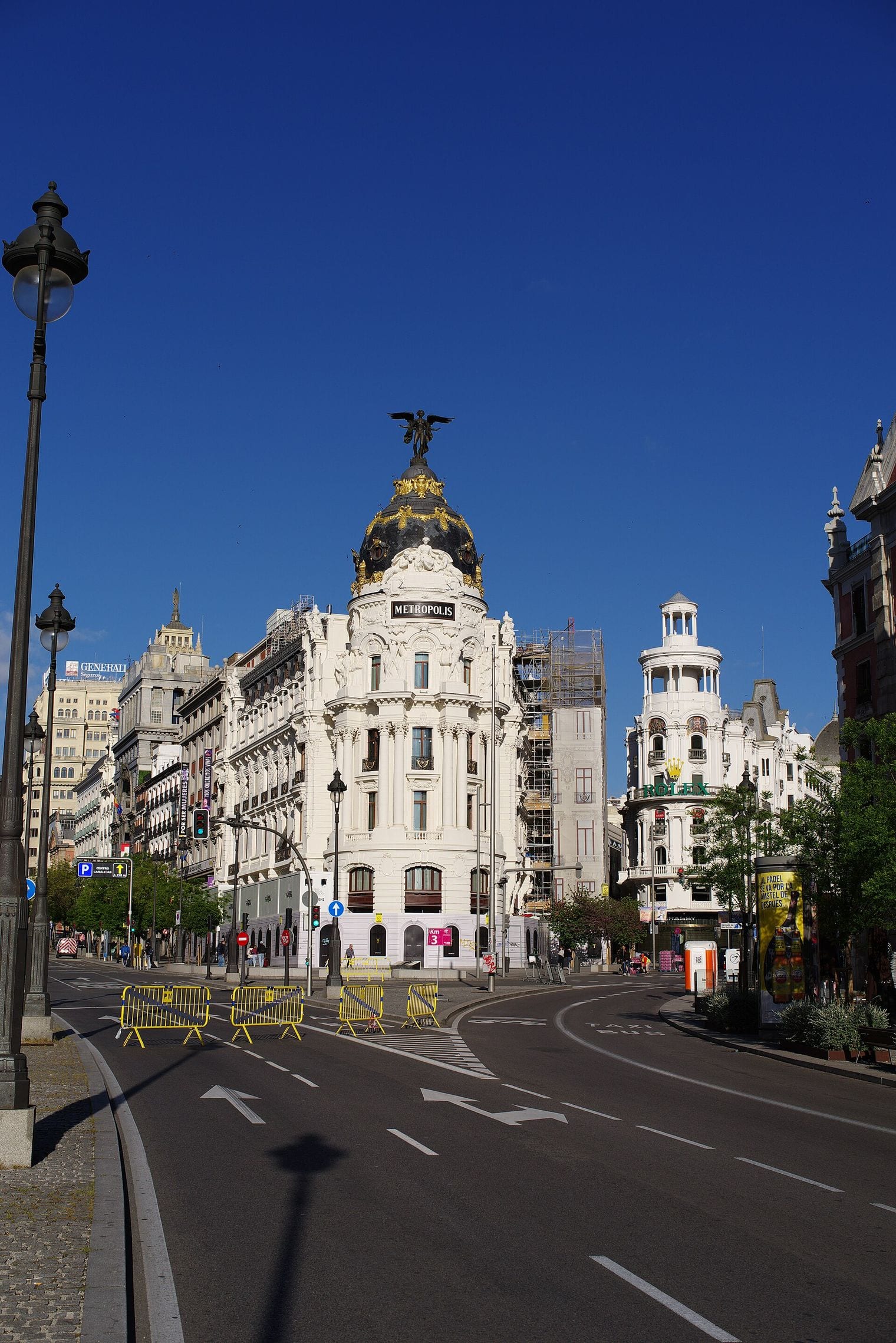 Edificio Metrópolis, Spain