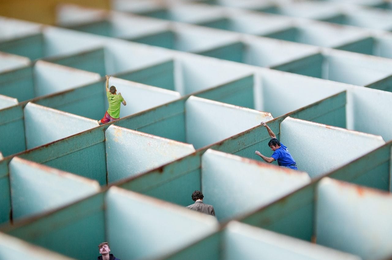 SOS Labyrinthe, Canada