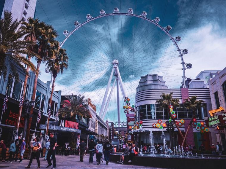 The Linq Promenade