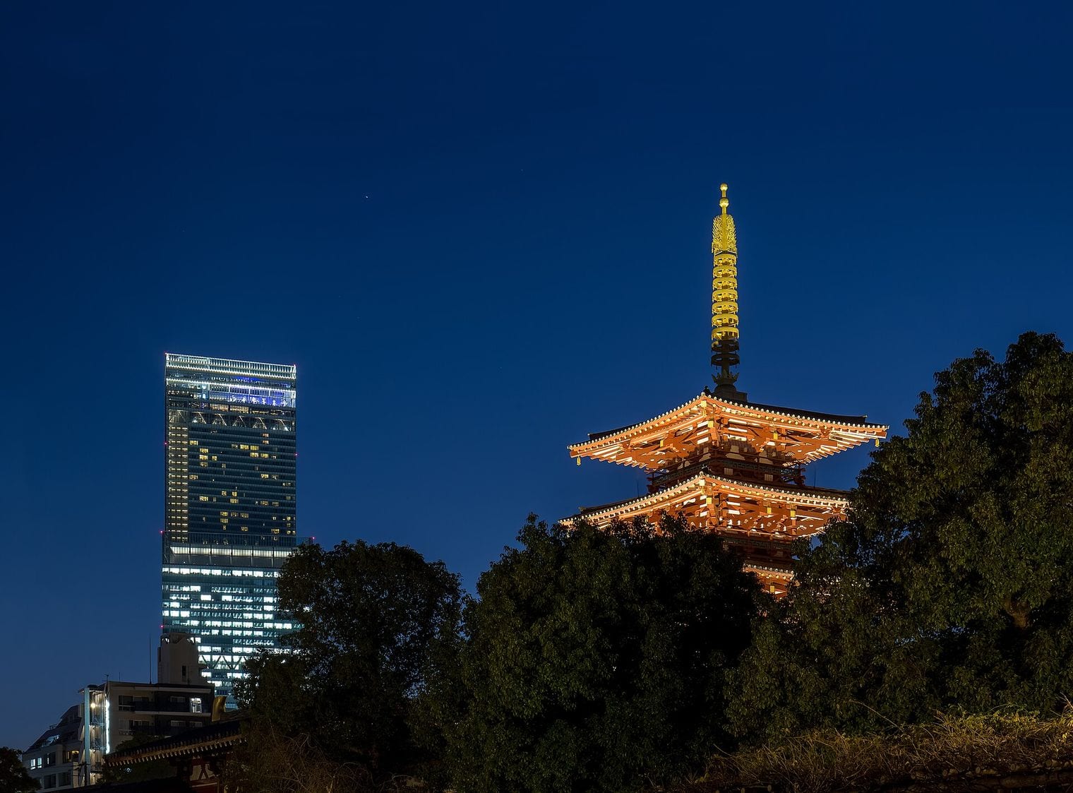Abeno Harukas, Japan