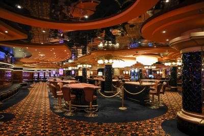 Kviar Show Disco & Casino